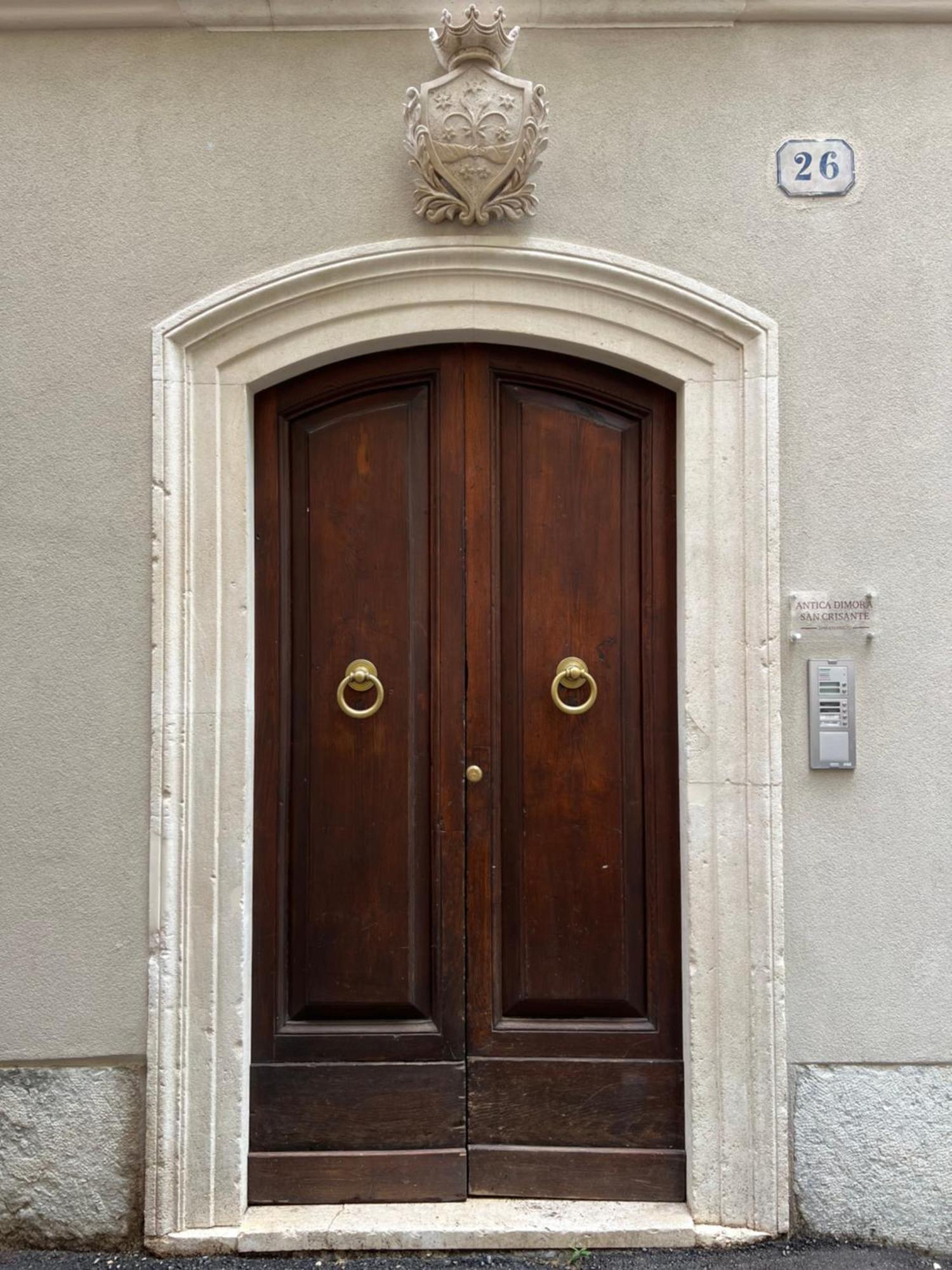 Dimora Largo Silvestro Dell'Aquila- Centro Storico Villa Luaran gambar